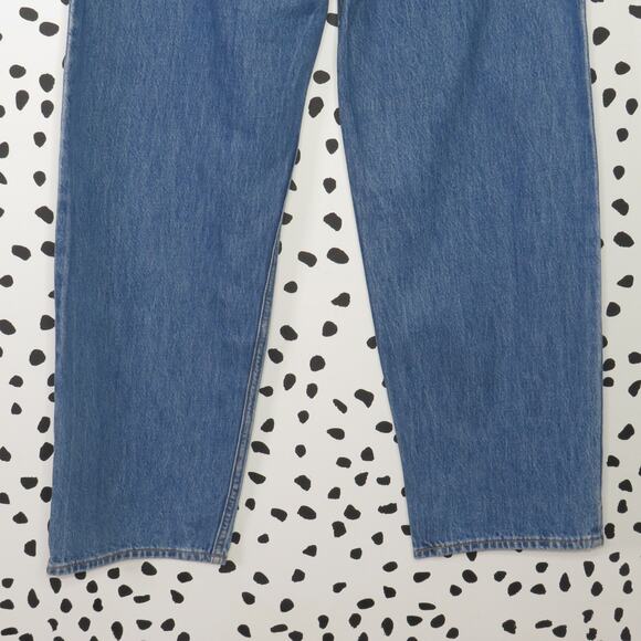 Levi’s Premium Medium Wash Denim Relaxed Straight Leg Dad Jeans - Picture 8 of 15